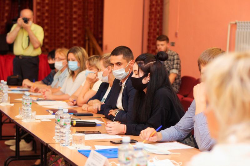 Круглый стол «Актуальные вопросы развития молодежной политики на территории Батецкого муниципального района».