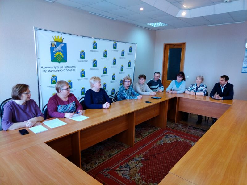 Состоялось заседание Территориальной избирательной комиссии

Батецкого района
